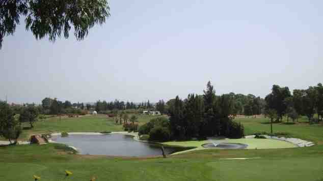 Terrains et parcours de Golf à  la ville de Tunis en Tunisie