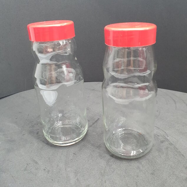 Pote De Vidro  Com Tampa De Plastico  vermelho 350ml  grande