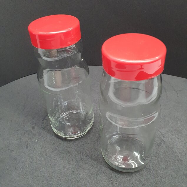 Pote De Vidro  Com Tampa De Plastico  vermelho 350ml  grande