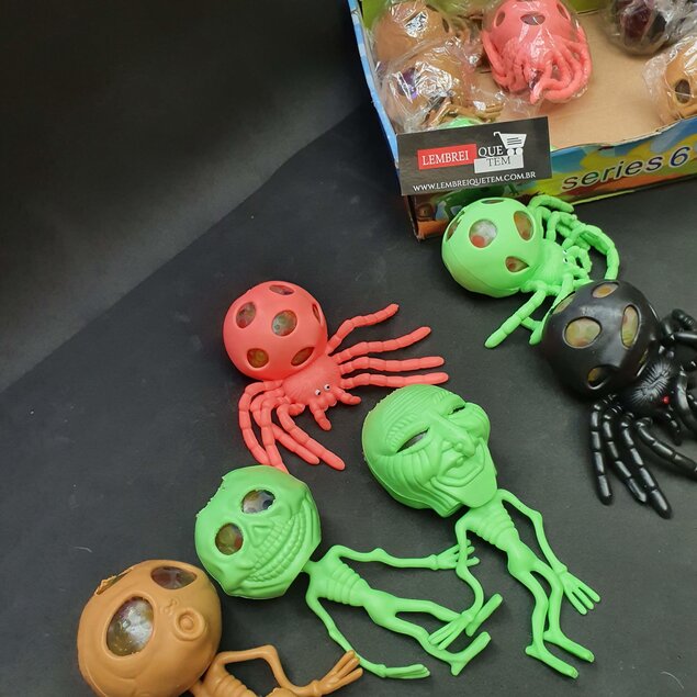 Anti Stress bicho que espreme   Aranha Bruxa  Alien  Caveira    P/  Adulto e Crianças Espremendo