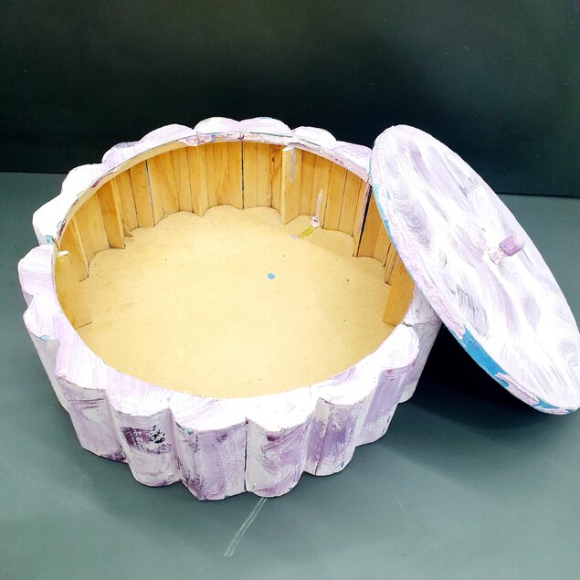 Porta treco roxo grande ( artesanato )