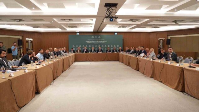 TÜRKİYE PLASTİK ATIK ÇALIŞTAYI ŞEHİR KOORDİNASYON TOPLANTISI'NA BU KEZ MUĞLA EV SAHİPLİĞİ YAPTI
