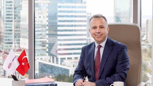 OYAK ÇİMENTO ÜLKE CEO’SU MURAT SELA