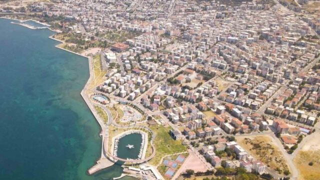 2026 YILI TEMMUZ AYINDA İZMİR’DE KONUT SATIŞLARI BİR ÖNCEKİ YILIN AYNI AYINA GÖRE YÜZDE 18,8 ORANINDA AZALARAK 6 BİN 547’YE GERİLEDİ.