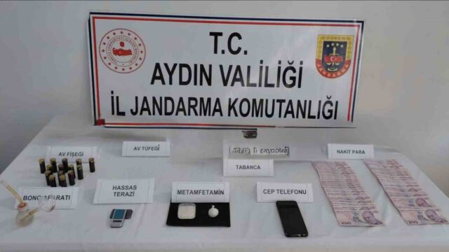 AYDIN'IN KUŞADASI İLÇESİNDE UYUŞTURUCU İMAL VE TİCARETİNİN YAPILDIĞI BELİRLENEN ADRESE BASKIN DÜZENLENDİ, 1 KİŞİ GÖZALTINA ALINDI.