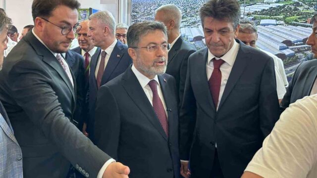 TARIM VE ORMAN BAKANI İBRAHİM YUMAKLI, FOODİST İSTANBUL ULUSLARARASI GIDA VE İÇECEK ÜRÜNLERİ FUARI’NIN AÇILIŞ PROGRAMINA KATILDI.