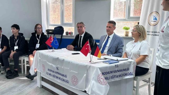 BODRUM’DA ERASMUS BULUŞMASI: ALMAN ÖĞRENCİLER AKRANLARIYLA BİR ARAYA GELDİ
