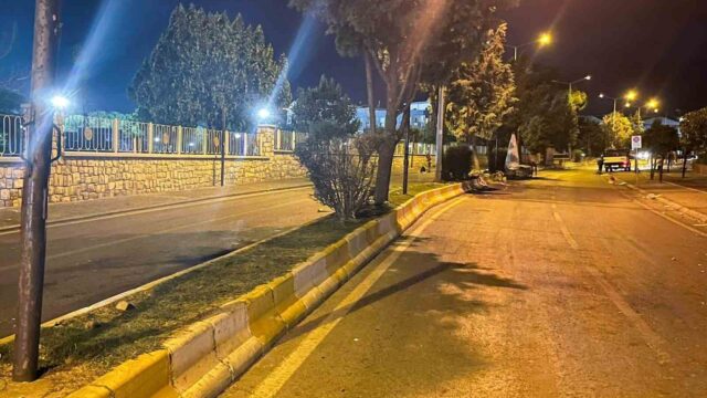 EFELER BELEDİYESİ SEMT PAZARLARINDA TEMİZLİK ÇALIŞMASI YAPTI