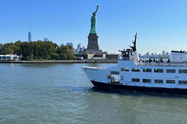 Battery Park 13 Ferry Statue de la Liberté