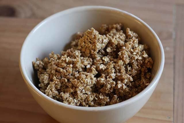 Blueberry Apple Crumble Recipe stir in oats