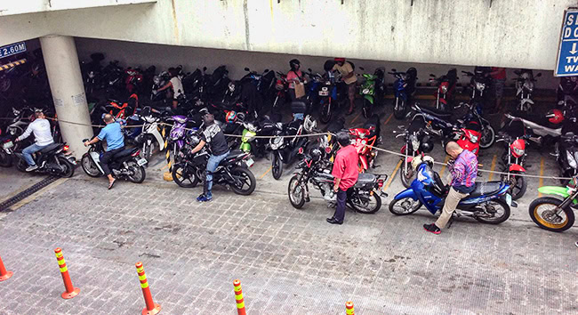 Motorbike parking in Manila