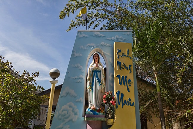 Maria at Giáo xứ Tinh Hoa