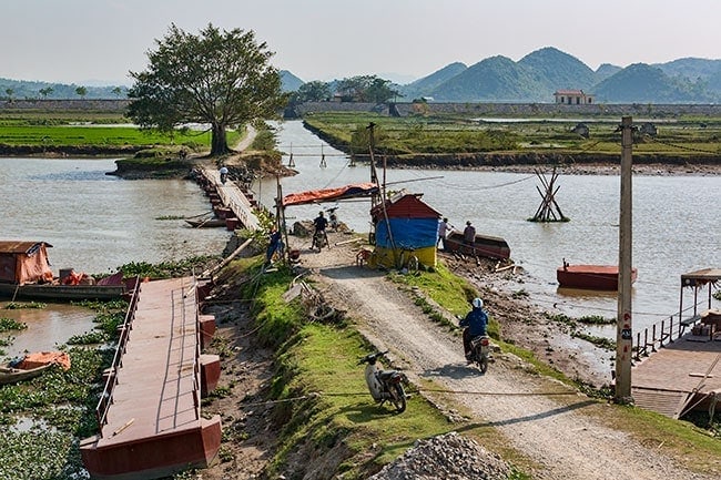 You can see - the new bridge is there on the left. But not finished yet.