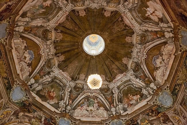 The frescoed dome