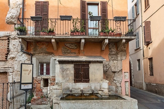 Fountain at the Piauuetta Labus