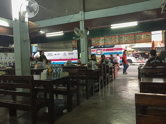 Every time I leave from the bus station in CNX I have dinner here