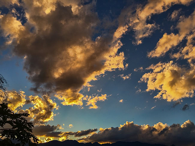 Clouds over the Pai