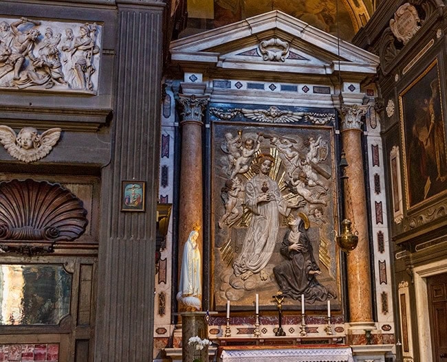 Nice mix of paintings and stone work