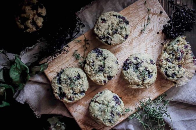 vegan & gluten-free elderberry corn muffins with fresh thyme