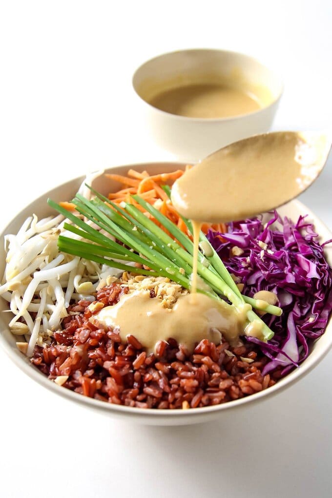 Thai Buddha Bowl with Peanut Sauce VIDEO » LeelaLicious