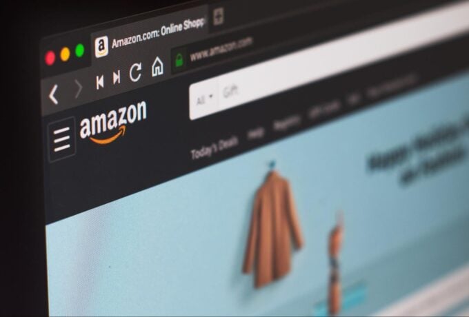 Amazonへの就職難易度は高い？採用大学・年収・選考フローを徹底解説