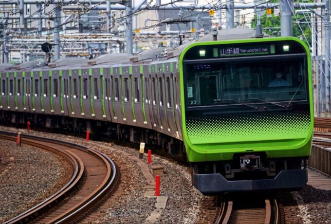 JR東日本に就職するには？難易度や倍率・採用大学・選考対策を解説