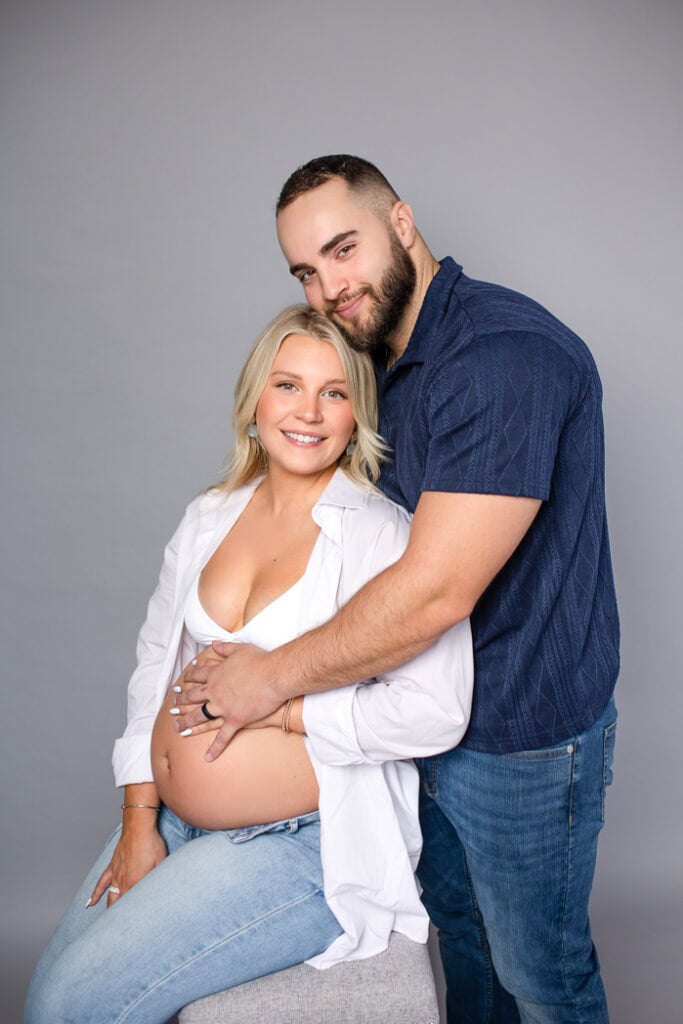 Minimalist studio setup for maternity spring mini sessions at Hudzen Photography