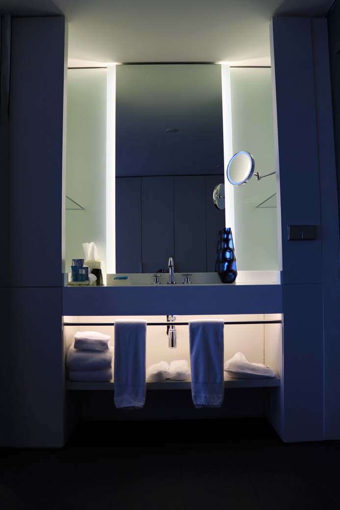 W Hotel Barcelona review the wonderful bathroom