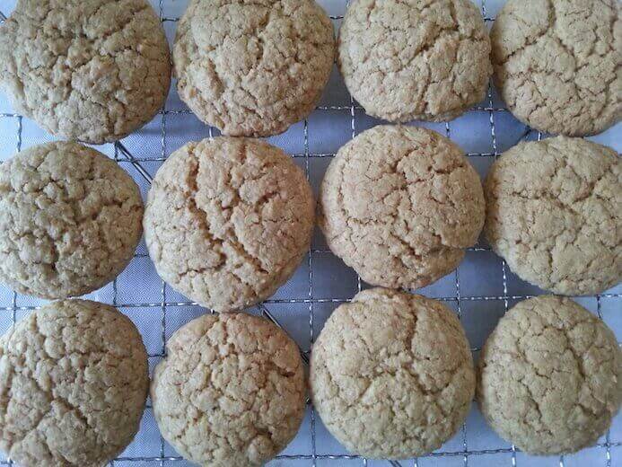 big batch of crunchy coconut cookies recipe