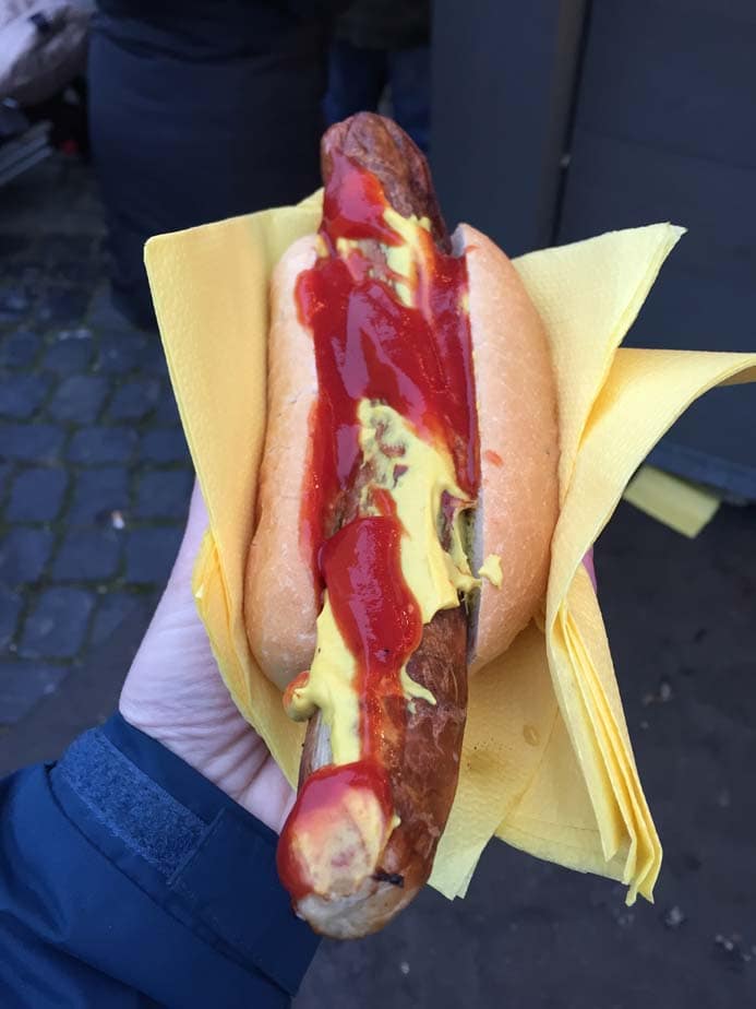 Cologne City Guide things to eat bratwurst traditional German food