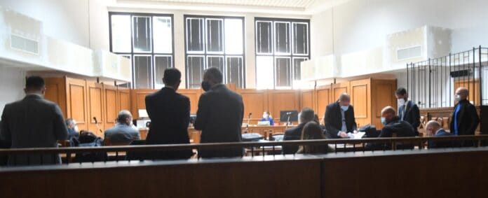 Processo Ippocrate, l'infermiera: «Così mi ha aiutato al concorso»