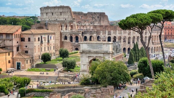 Colosseo, Foro Romano e Palatino: come e quando visitarli gratis Colosseo, Foro Romano e Palatino: come e quando visitarli gratis