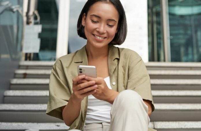 Facebook Messenger Reactions Not Working, Not Showing up