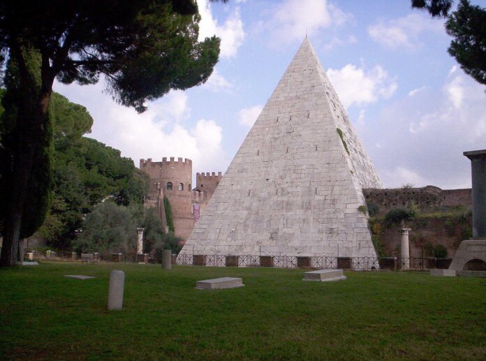 PIRAMIDE CESTIA