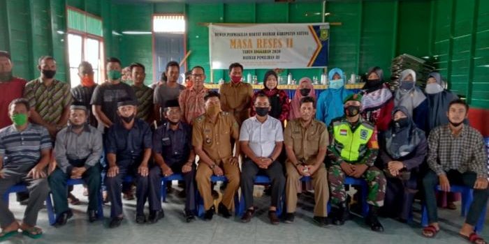 Foto Bersama Usai Reses