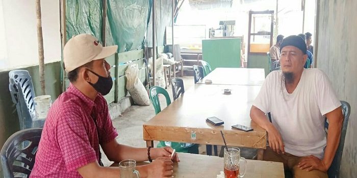 Ketua Aliansi Nelayan Natuna (ANNA), Hendri - baju putih - saat dikonfirmasi