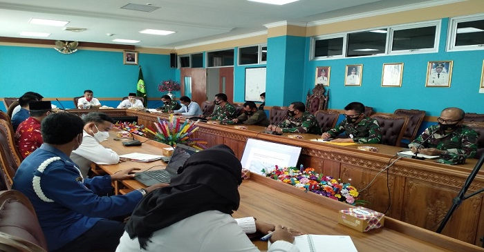 suasana rapat