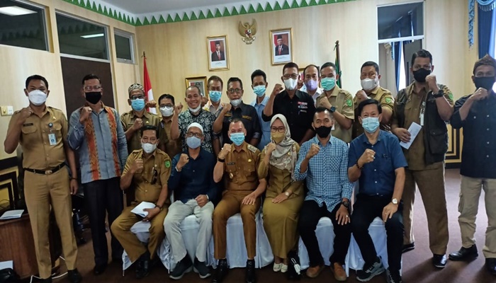 Foto bersama, f - istimewa