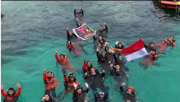 Suasana setelah kegiatan penanaman terumbu karang di Teluk Buton-f.istimewa