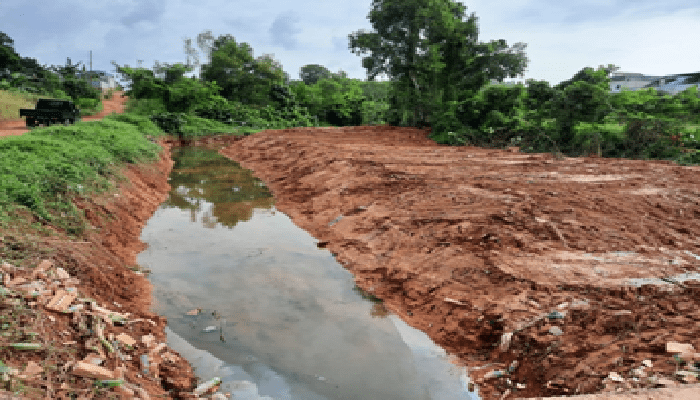 Kegiatan Normalisasi Saluran Sungai Carang. 2