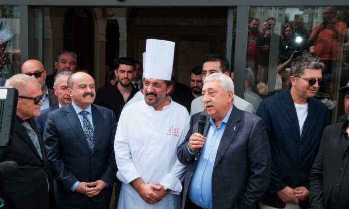 Masterchef Mehmet Yalçınkaya Ankara’da ki yeni restoranı ALAZ’ ın açılışını gerçekleştirdi