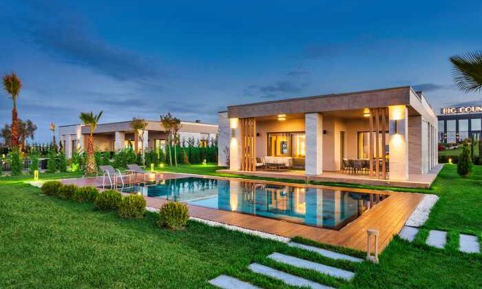 Akyapı’nın Büyükçekmece’deki üks villa projesi Big Country’de yaşam başladı