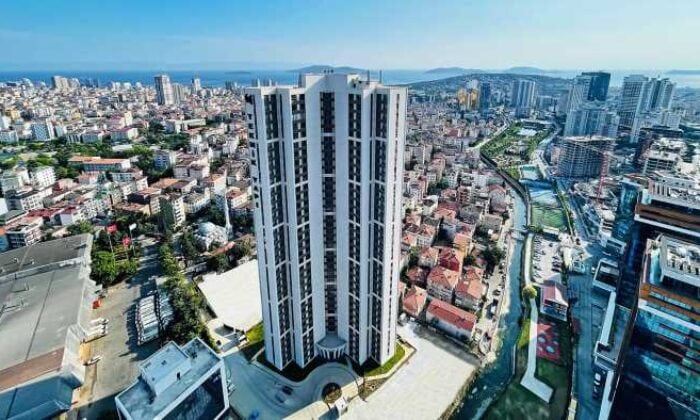 Deluxia Park Residence’ta teslimler başladı