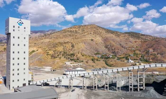 Eti Bakır Siirt’te yerin 669 metre altından 180 milyon dolarlık katkı sağlıyor