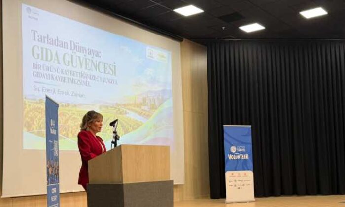 Filiz Kepme’den COP31 gönüllüsü gençlere: “Konferans bitecek, peki 21 Kasım sabahı ne değişecek?”