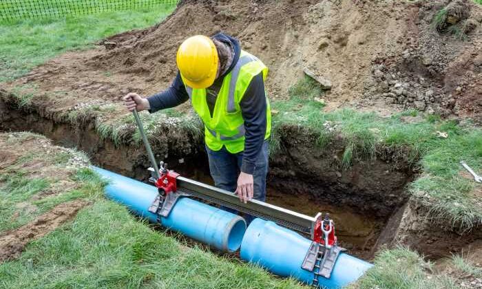 Dünya; su, petrol ve gaz hatlarını plastik borularla yeniden inşa ediyor