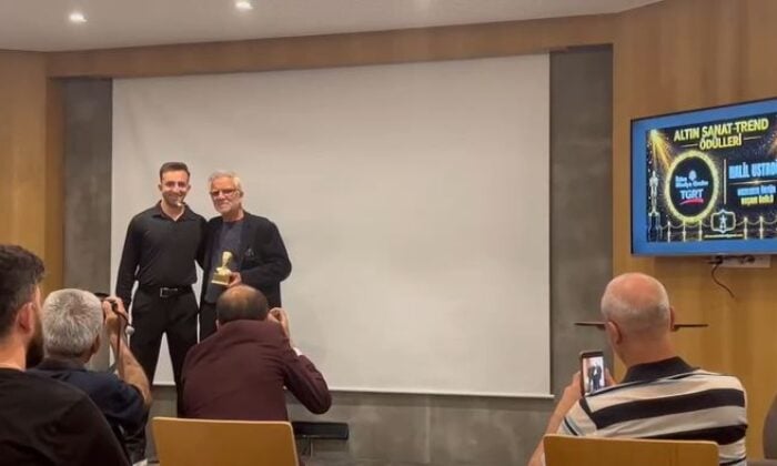 Halil Ustaoğlu’na bir ödülde Altın Sanat Ödülleri’nden