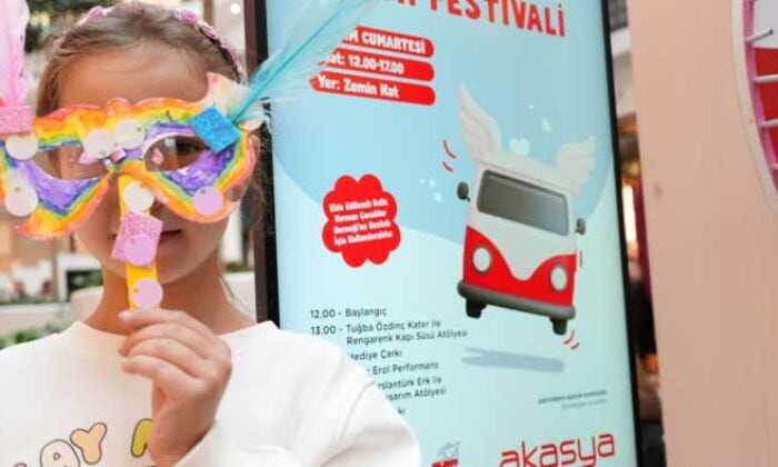 Kırmızı Karavan yola çıktı, iyilik Akasya’da buluştu