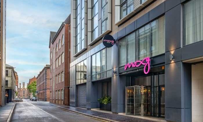 Moxy Hotels Avrupa, Orta Doğu ve Afrika’daki 100. Otel açılışını kutluyor