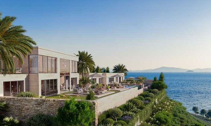 Gümüşlük’ün zirvesinde, sınırlı sayıda seçkin villa ve malikane yoğun ilgi görüyor